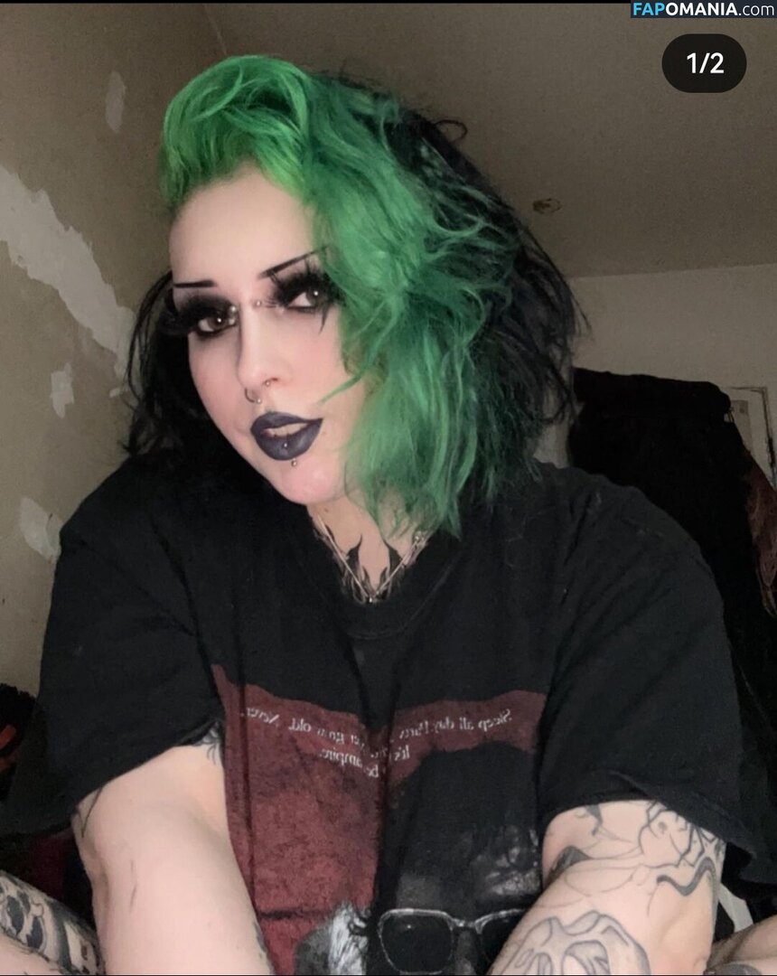 angel_bitxh / angelbitxh_ Naken OnlyFans  Läckta Foto #1