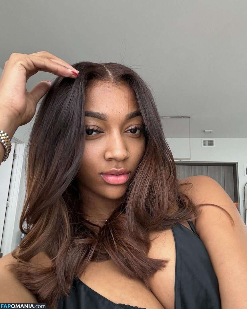 Angel Reese / Reese10Angel / angelreese10 / angelreesecenter Naken OnlyFans  Läckta Foto #17