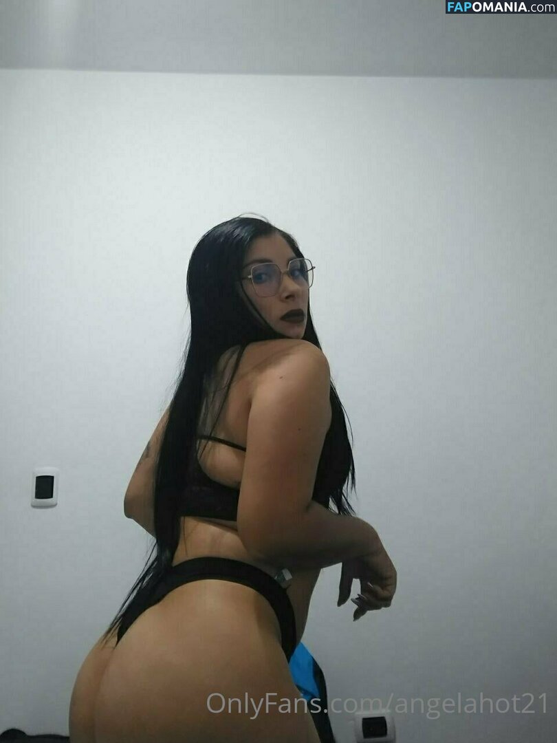 angelahot21 / lilhunee21 Naken OnlyFans  Läckta Foto #14