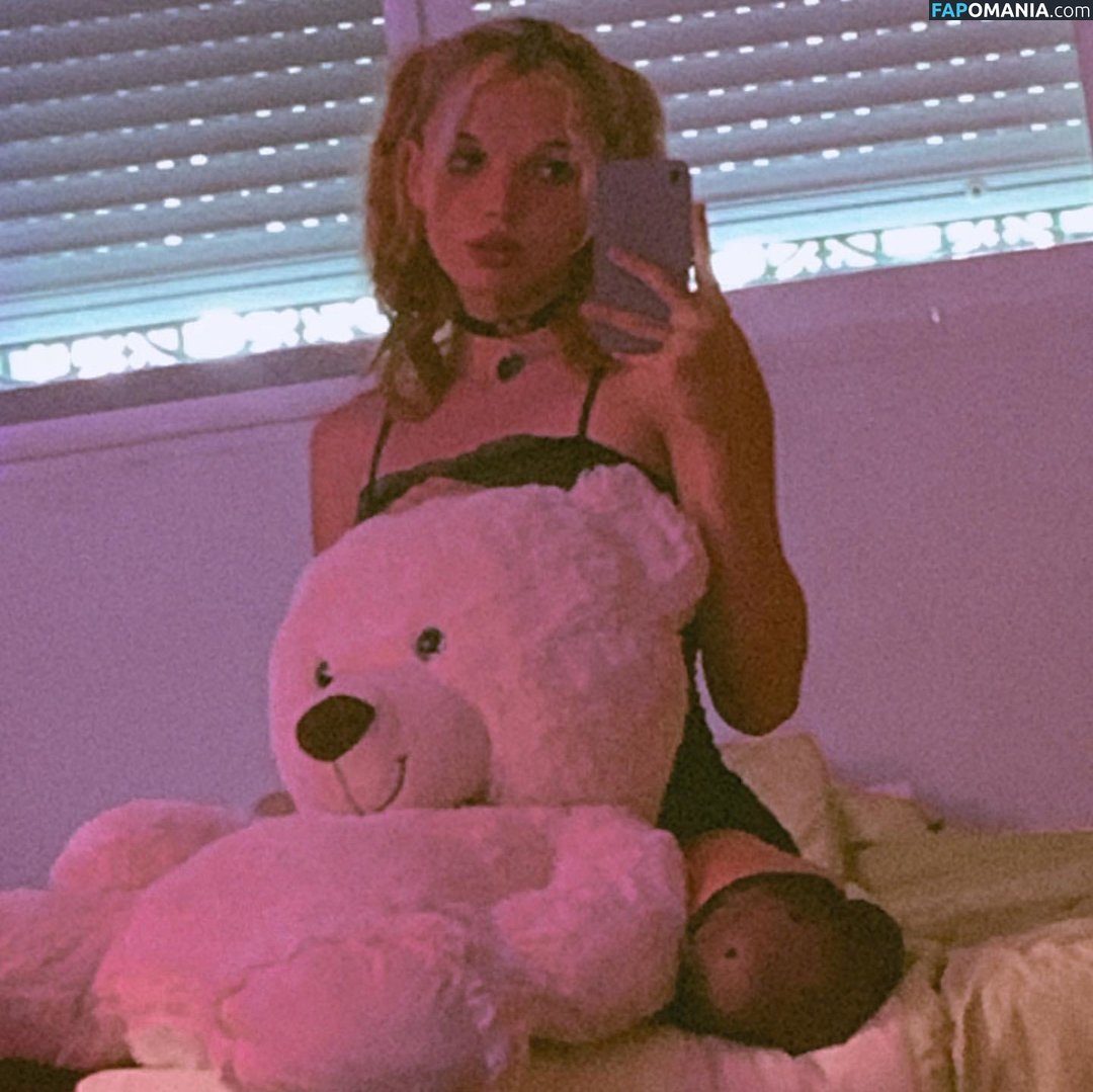 angele_mhr Naken OnlyFans  Läckta Foto #11