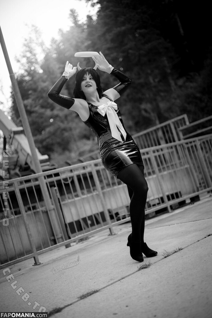 Angelwings_Cos Naken OnlyFans  Läckta Foto #6