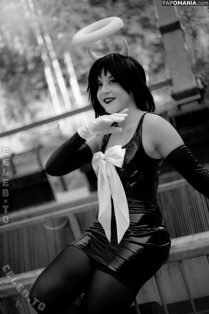 Angelwings_Cos Naken OnlyFans  Läckta Foto #12