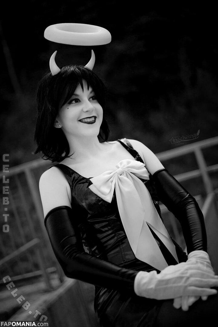 Angelwings_Cos Naken OnlyFans  Läckta Foto #14