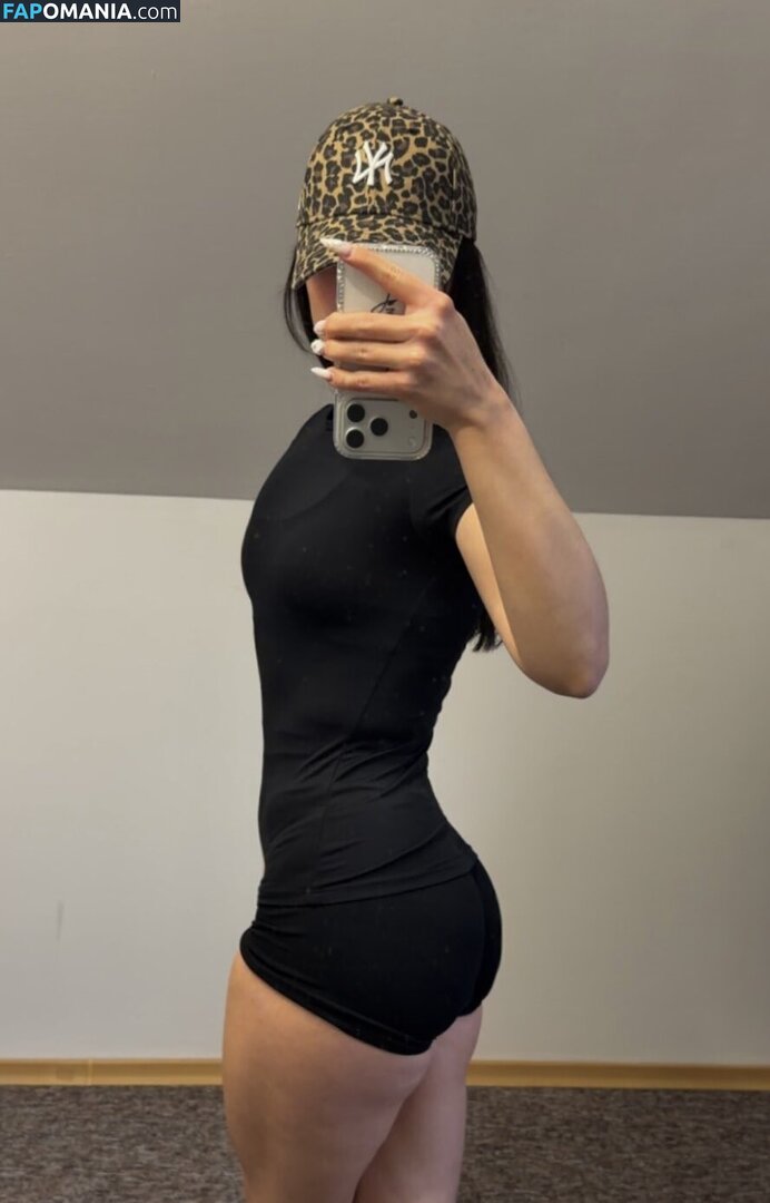 anna / annayvn / annayvn1 / https: / yvn1_ Naken OnlyFans  Läckta Foto #2