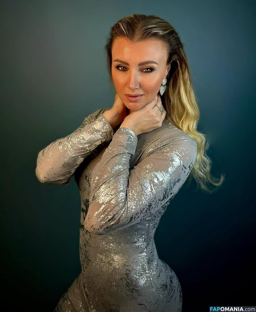 Anna Policarpova / aniuta_777 Naken OnlyFans  Läckta Foto #4