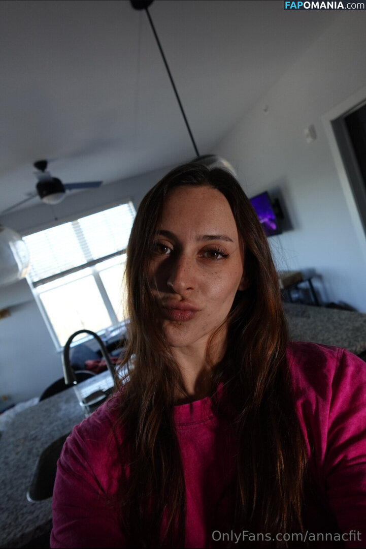 Annaherbert22 / annacfit / annahebert22 Naken OnlyFans  Läckta Foto #1
