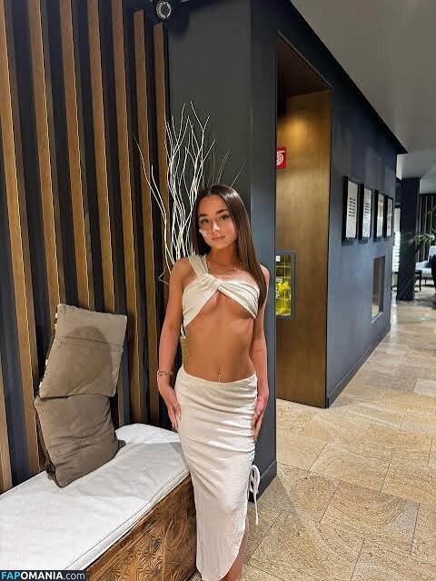 anniemaerosee Naken OnlyFans  Läckta Foto #1