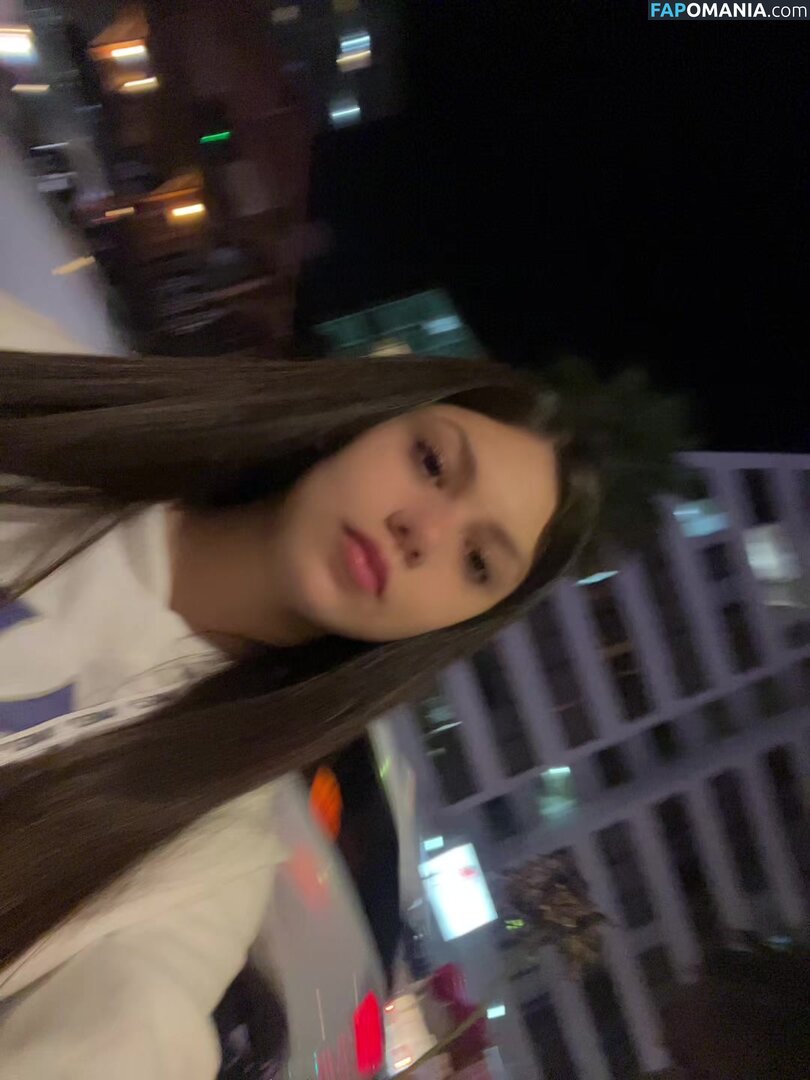 antoniia.blessed / https: Naken OnlyFans  Läckta Foto #5