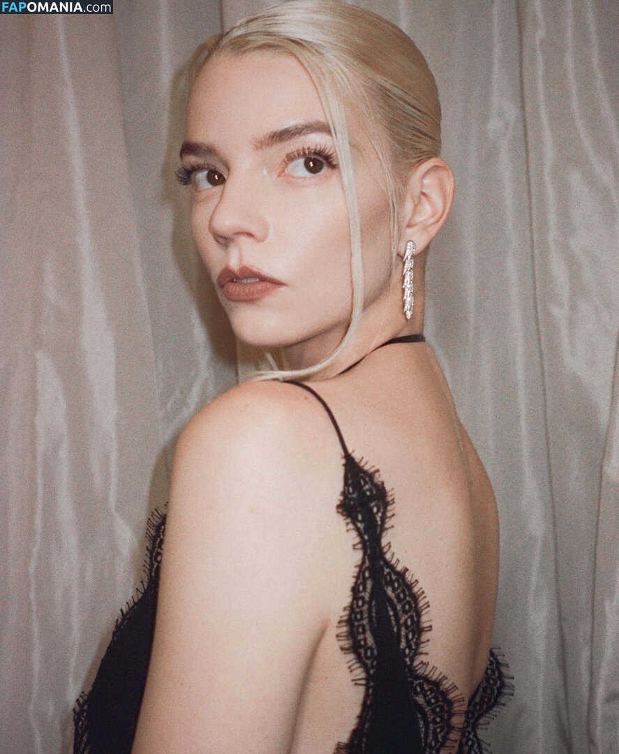 Anya Taylor-Joy / anyataylorjoy / taylorjoyvip Naken OnlyFans  Läckta Foto #2115