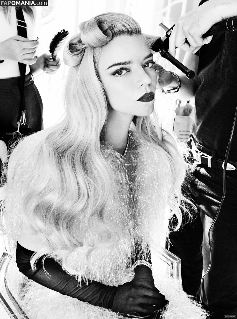 Anya Taylor-Joy / anyataylorjoy / taylorjoyvip Naken OnlyFans  Läckta Foto #2130