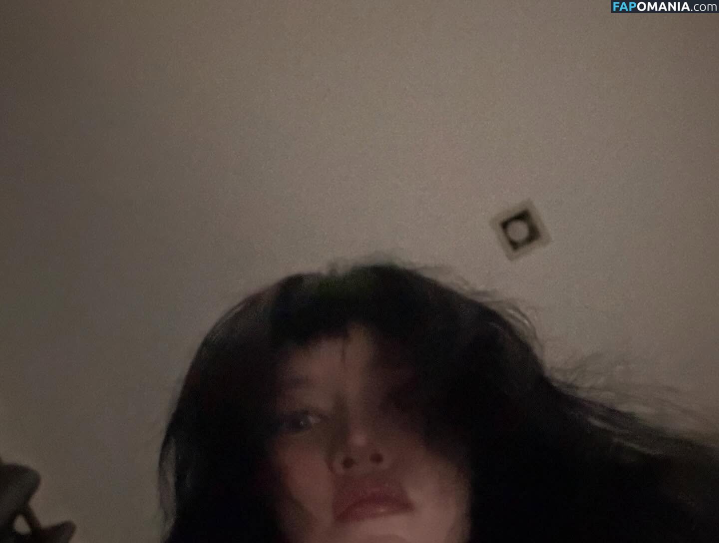 Aradaeyeee Naken OnlyFans  Läckta Foto #9