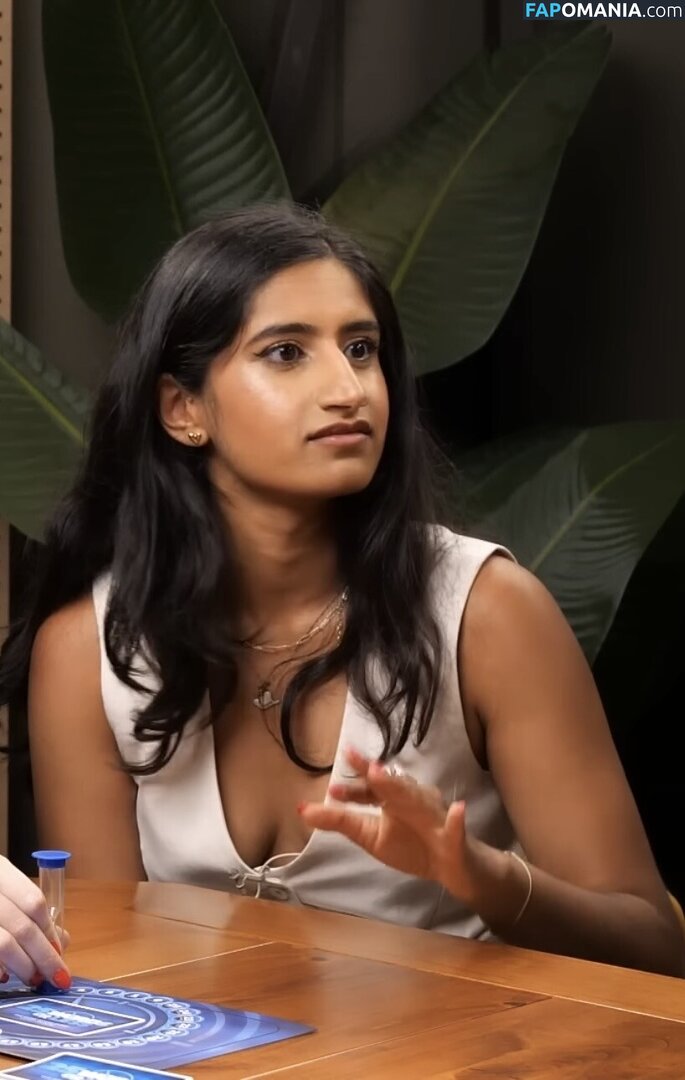 Arasha Lalani / arashalalani / arashalalani_ Naken OnlyFans  Läckta Foto #2