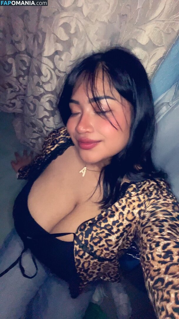 Ari Mar - Mexican teen with huge tits / simplyariana Naken OnlyFans  Läckta Foto #6