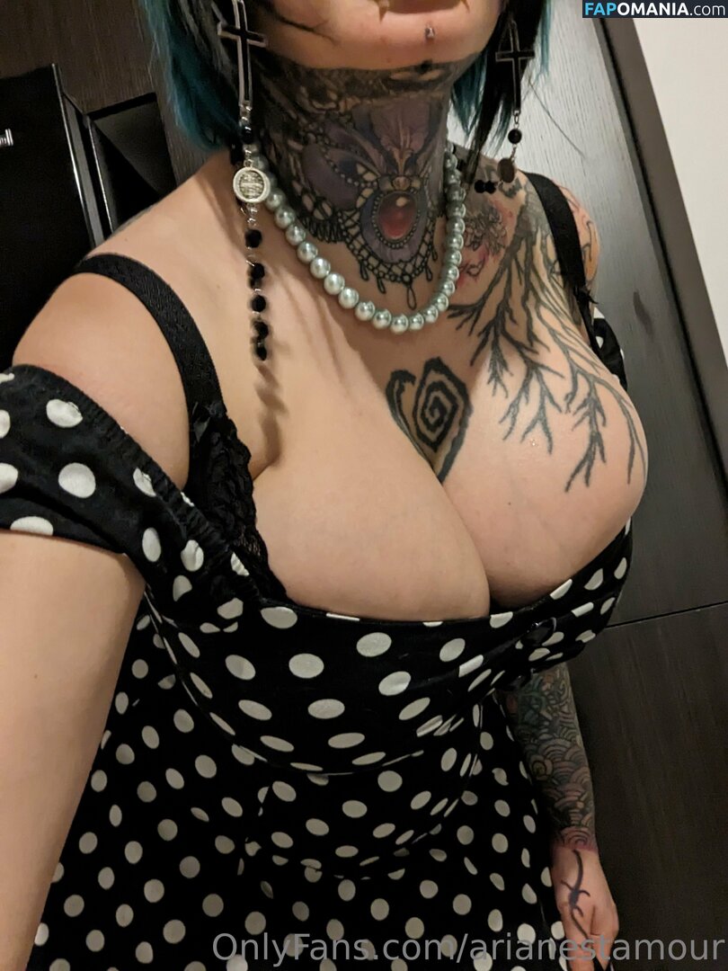 Ariane Saint Amour / ariane_st.amour / arianestamour Naken OnlyFans  Läckta Foto #4