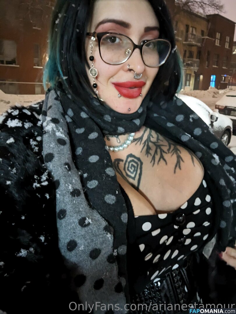 Ariane Saint Amour / ariane_st.amour / arianestamour Naken OnlyFans  Läckta Foto #9