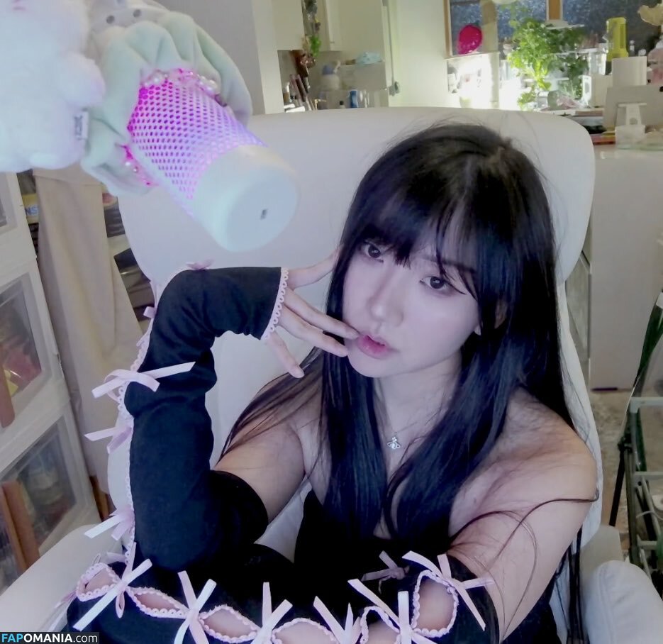 AriaSaki / annoyingaria Naken OnlyFans  Läckta Foto #956