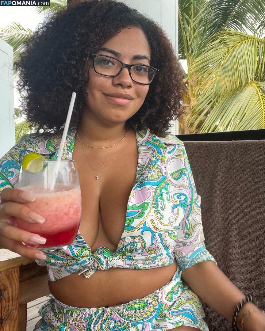 arietalia Naken OnlyFans  Läckta Foto #9