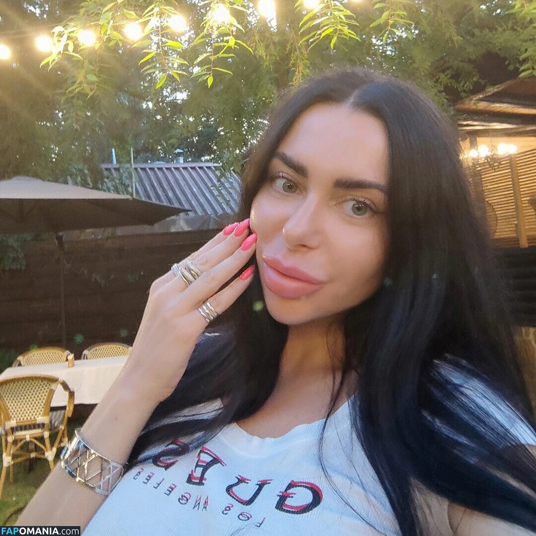 arish.lamborghini / arish_lamborghini Naken OnlyFans  Läckta Foto #1