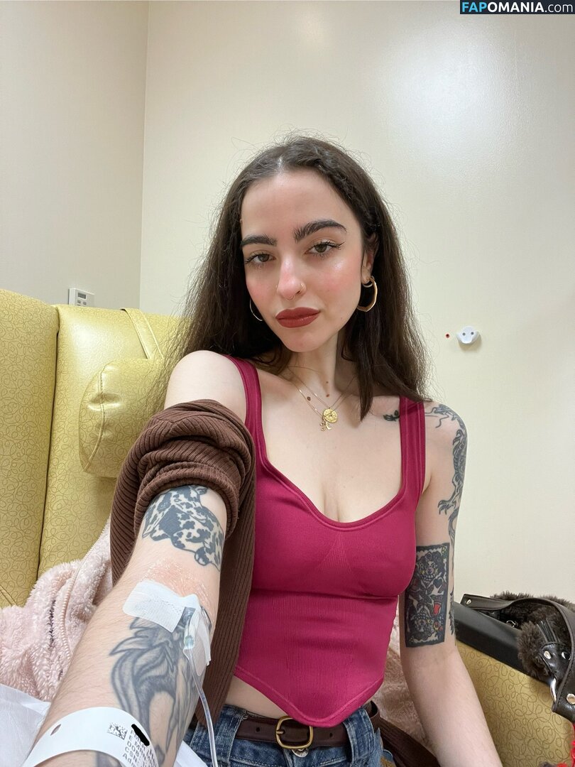 artbitch666 / huhlaynuh Naken OnlyFans  Läckta Foto #59