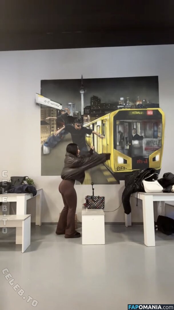 Asaliraniii Naken OnlyFans  Läckta Foto #25