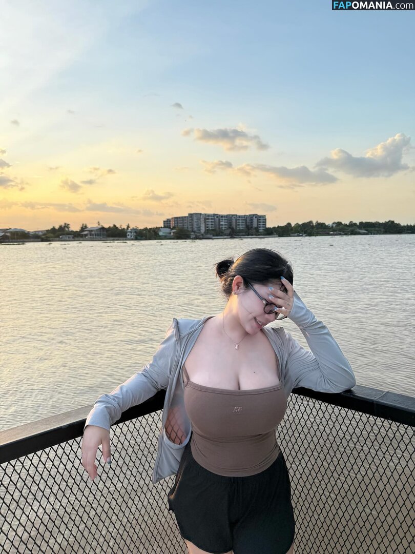 asiasharkyx.ig Naken OnlyFans  Läckta Foto #2