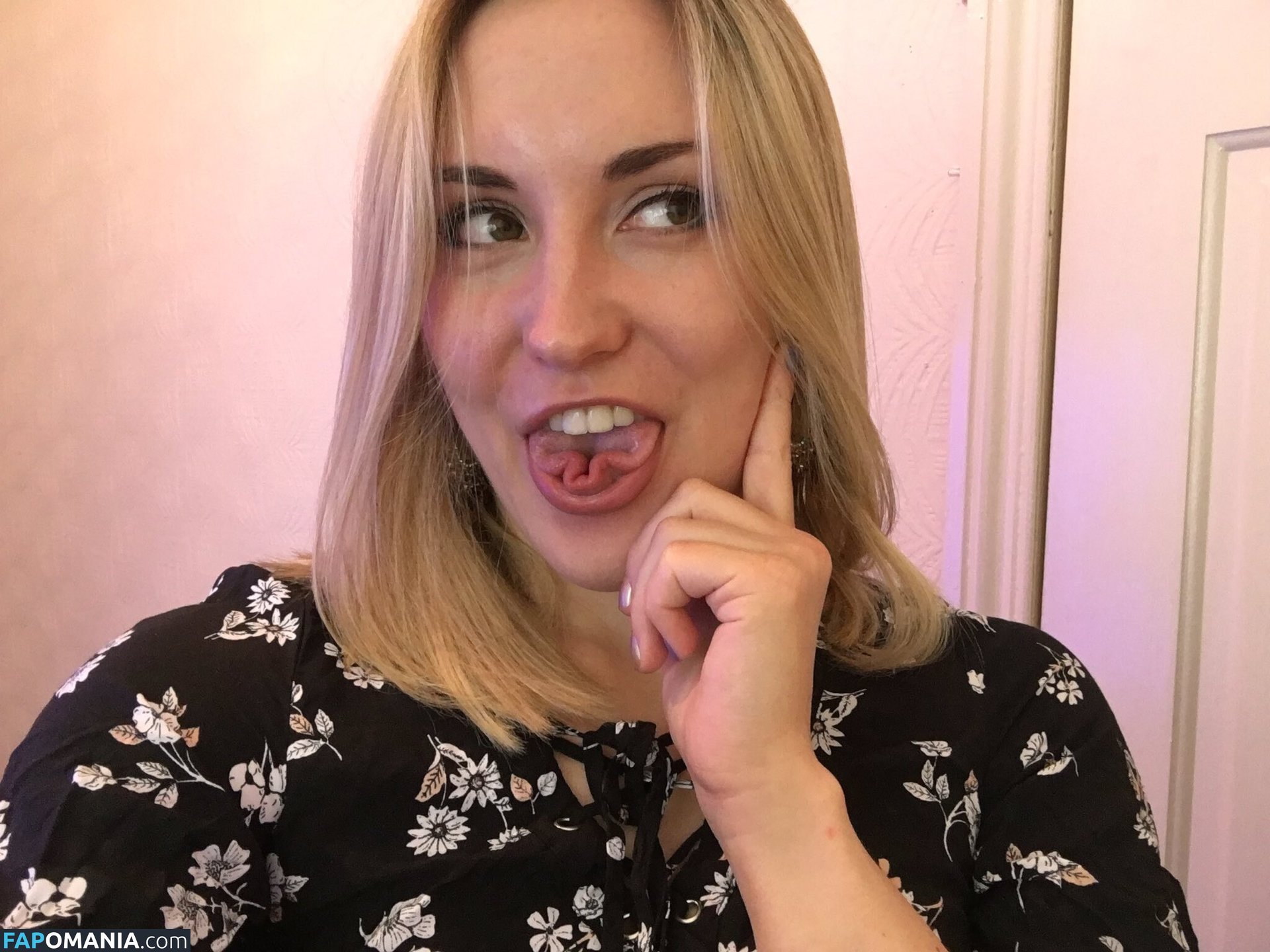 ASMR Shortbread / asmrshortbread / user Naken OnlyFans  Läckta Foto #30