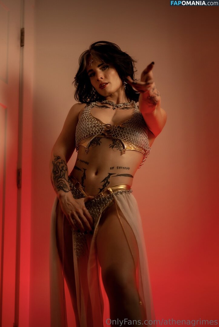 Athena Grimes / athena.cos / pinkemilki Naken OnlyFans  Läckta Foto #1
