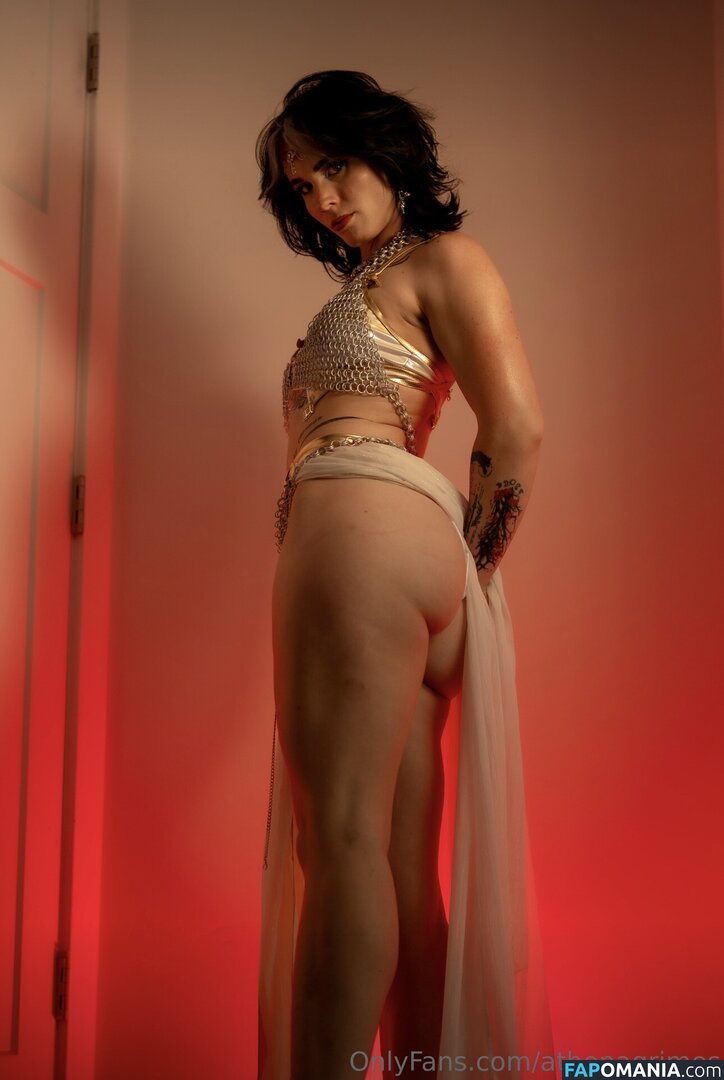 Athena Grimes / athena.cos / pinkemilki Naken OnlyFans  Läckta Foto #17