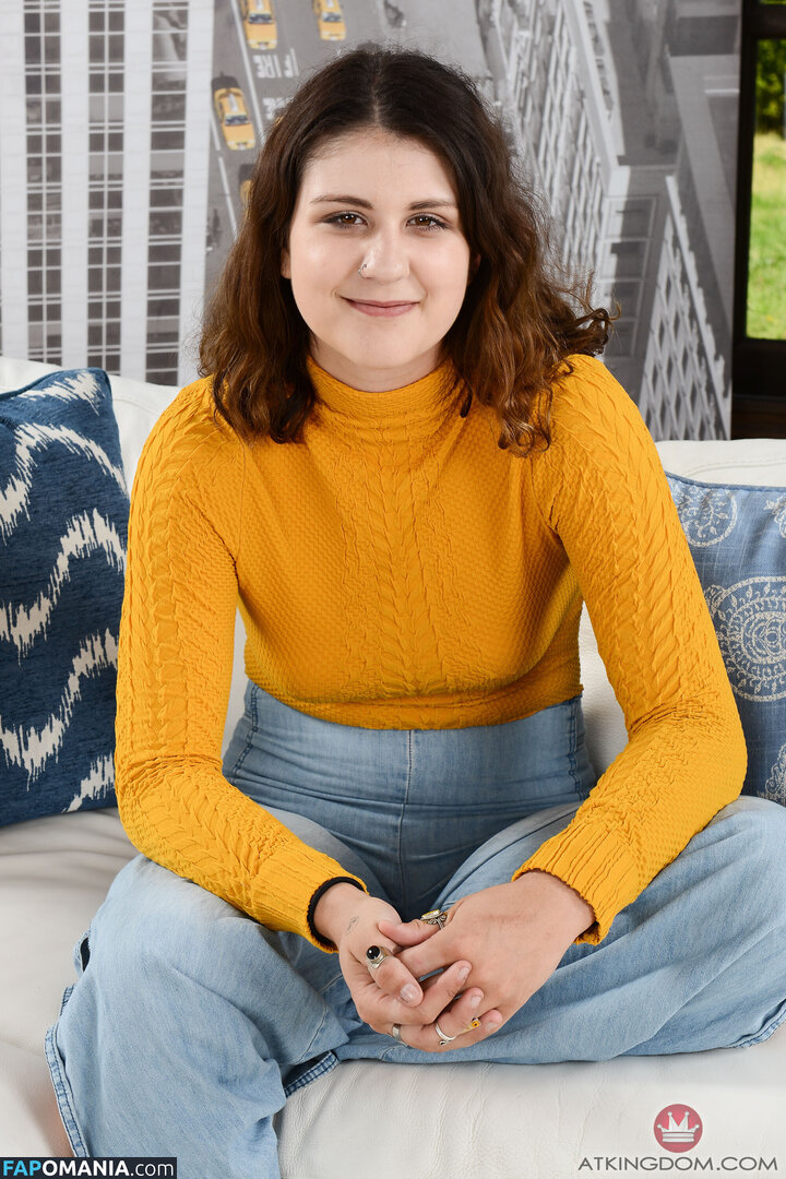 AtkExotics / AtkHairy Naken OnlyFans  Läckta Foto #1