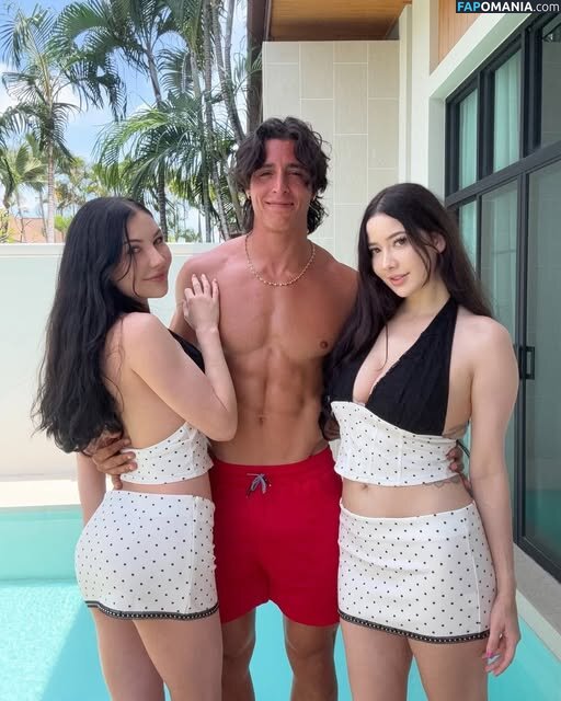 Audrey & Sadie / AudreyandSadie Naken OnlyFans  Läckta Foto #1