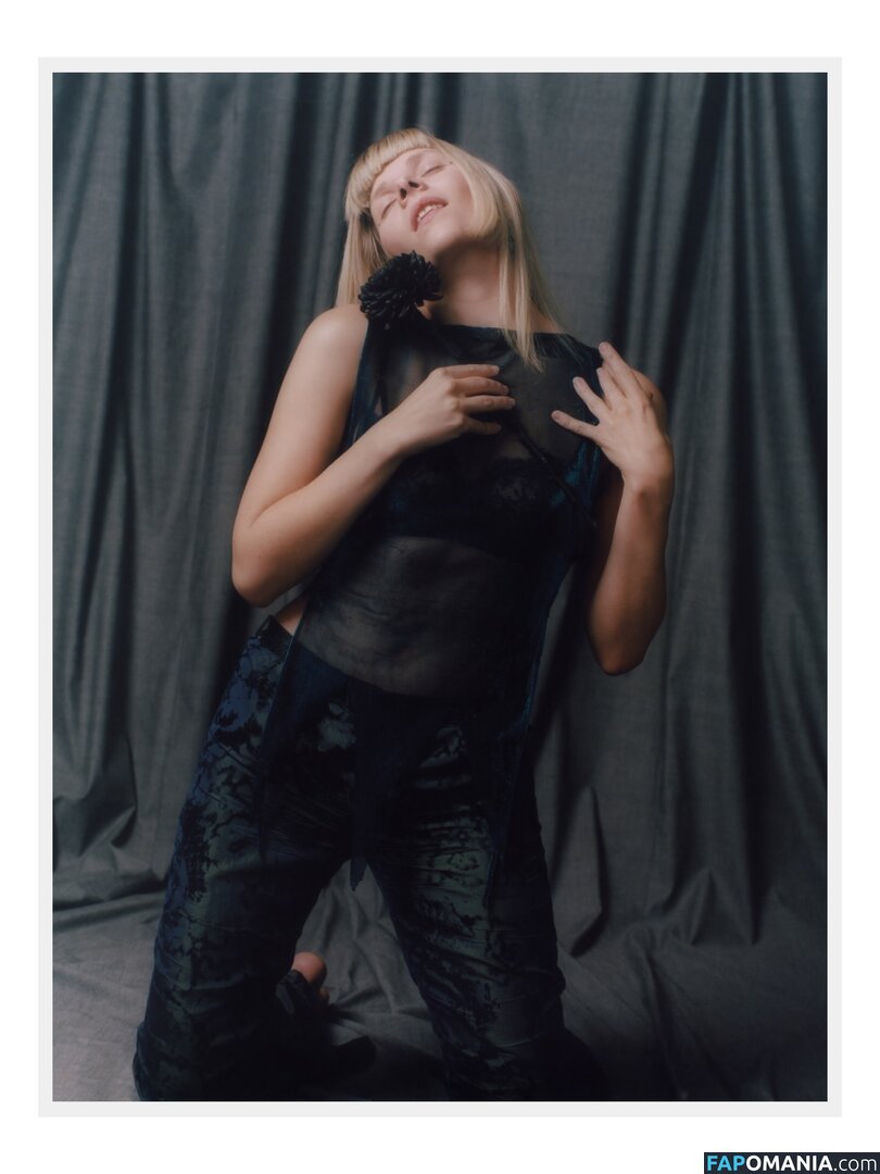 Aurora Aksnes / auroramusic / singer Naken OnlyFans  Läckta Foto #260