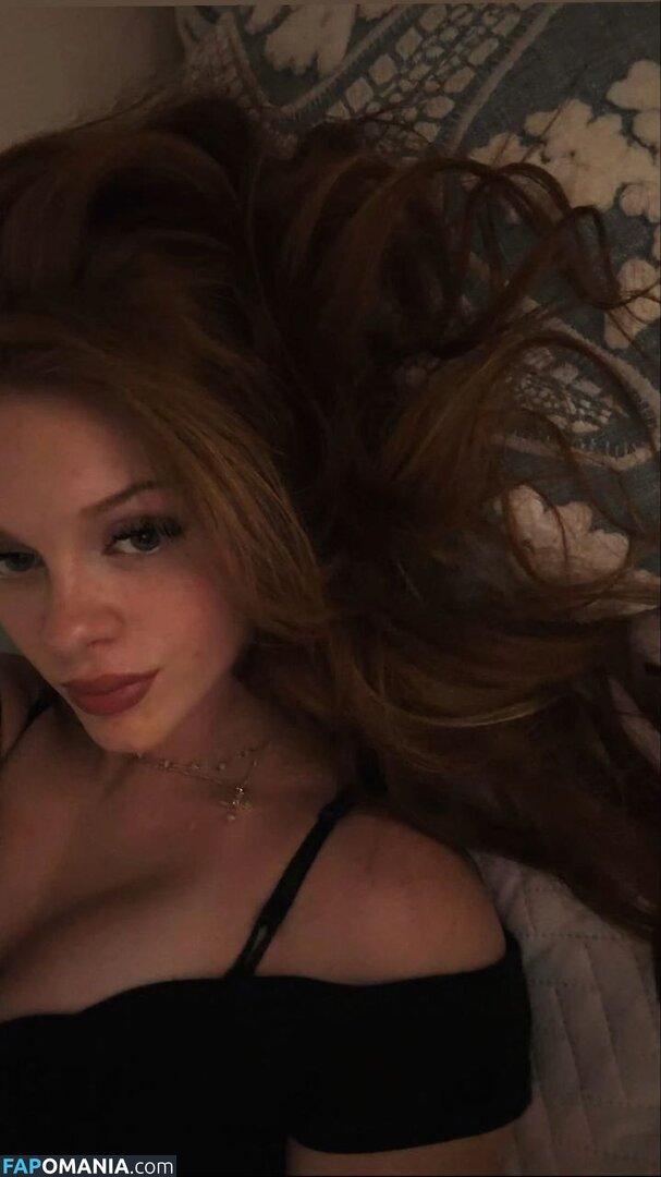 Aurorafoxxxx / scarlettaaurora / ursweetscar / yoursweetaurora Naken OnlyFans  Läckta Foto #7