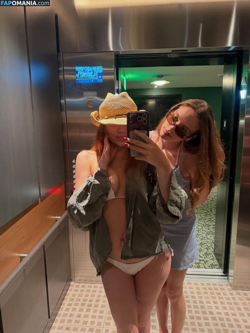 Aurorafoxxxx / scarlettaaurora / ursweetscar / yoursweetaurora Naken OnlyFans  Läckta Foto #14