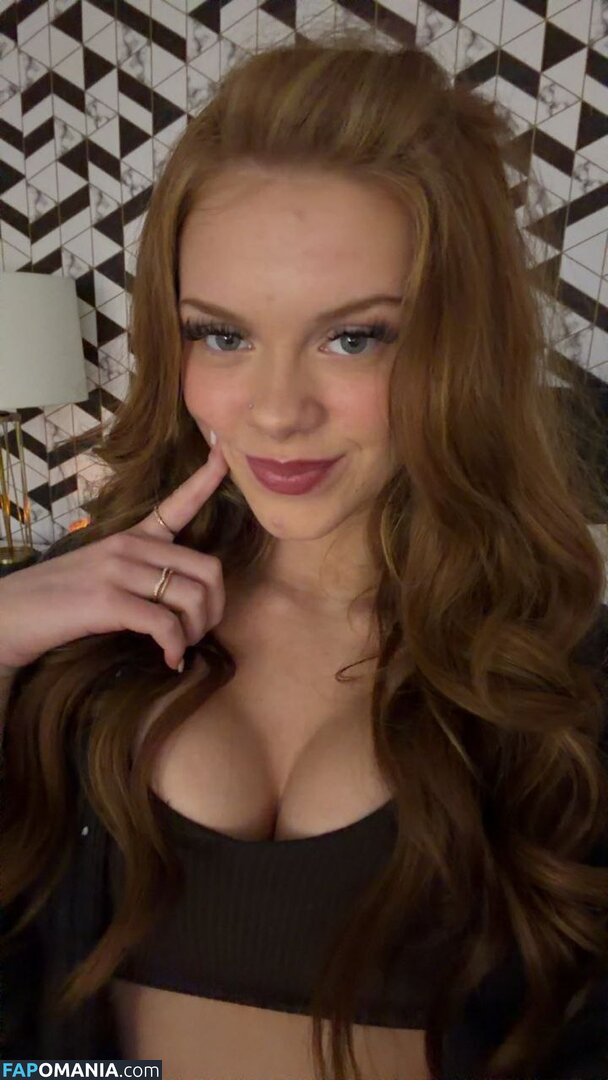 Aurorafoxxxx / scarlettaaurora / ursweetscar / yoursweetaurora Naken OnlyFans  Läckta Foto #16