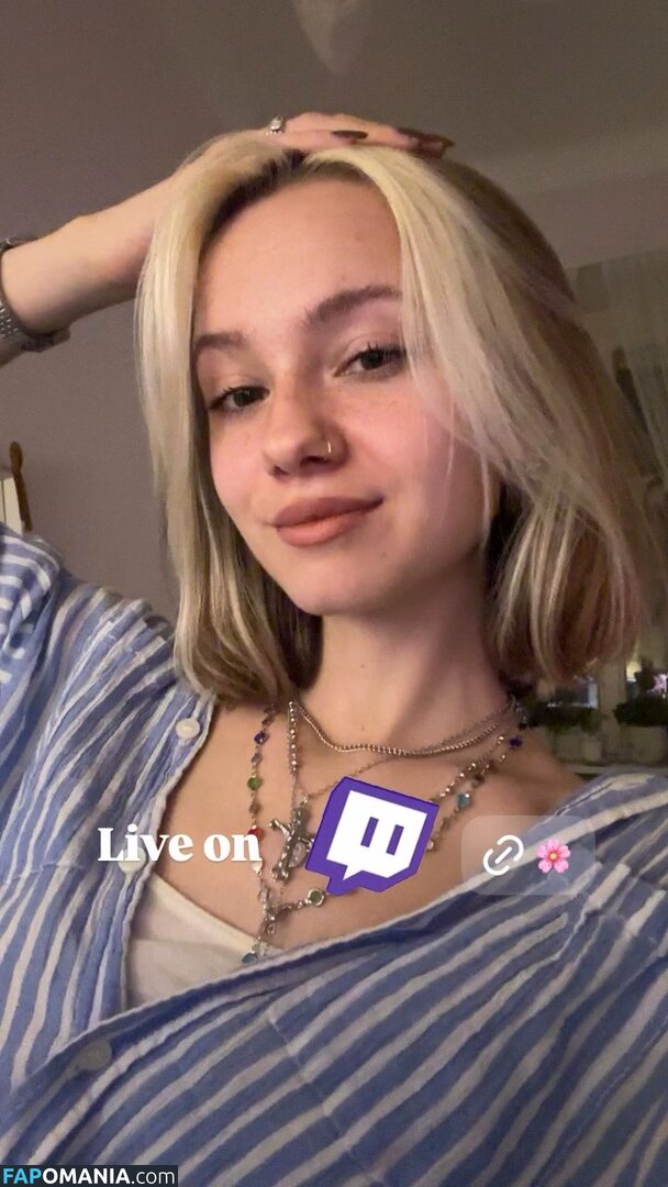 Austrian ASMR / austrianasmrgurl Naken OnlyFans  Läckta Foto #3