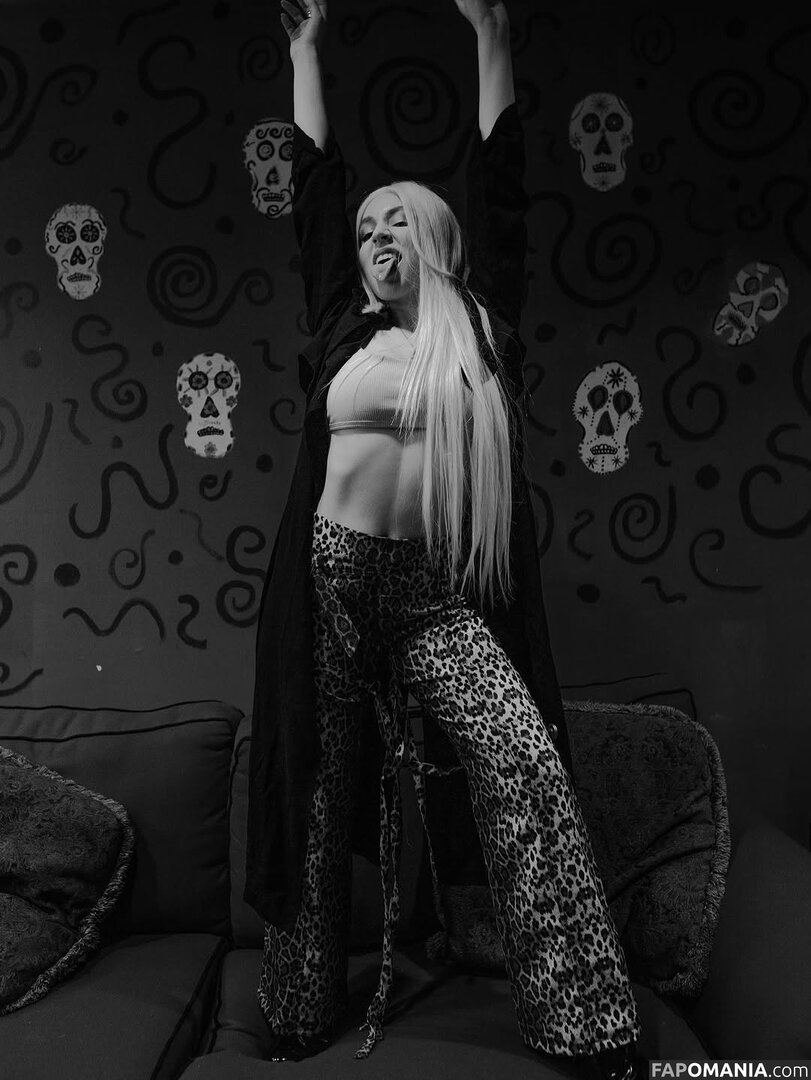Ava Max / avamax / plharleyquinn Naken OnlyFans  Läckta Foto #898