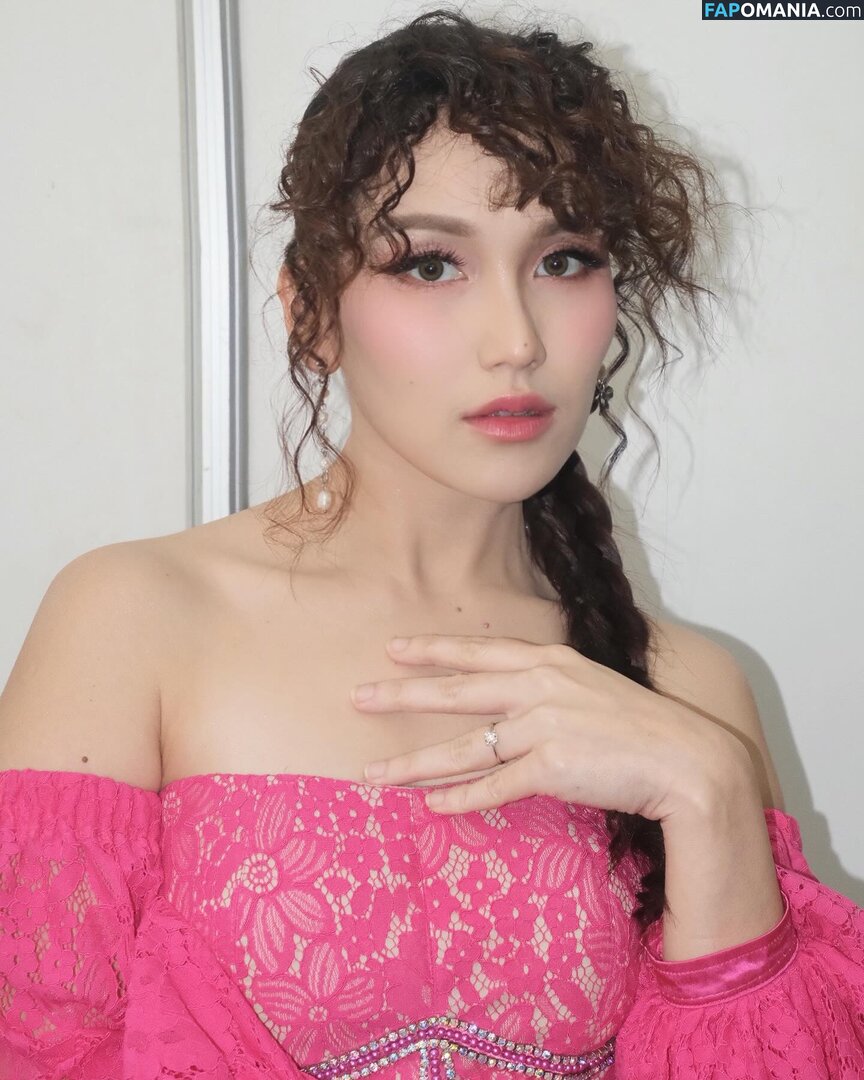 Ayu Tingting Naken OnlyFans  Läckta Foto #12
