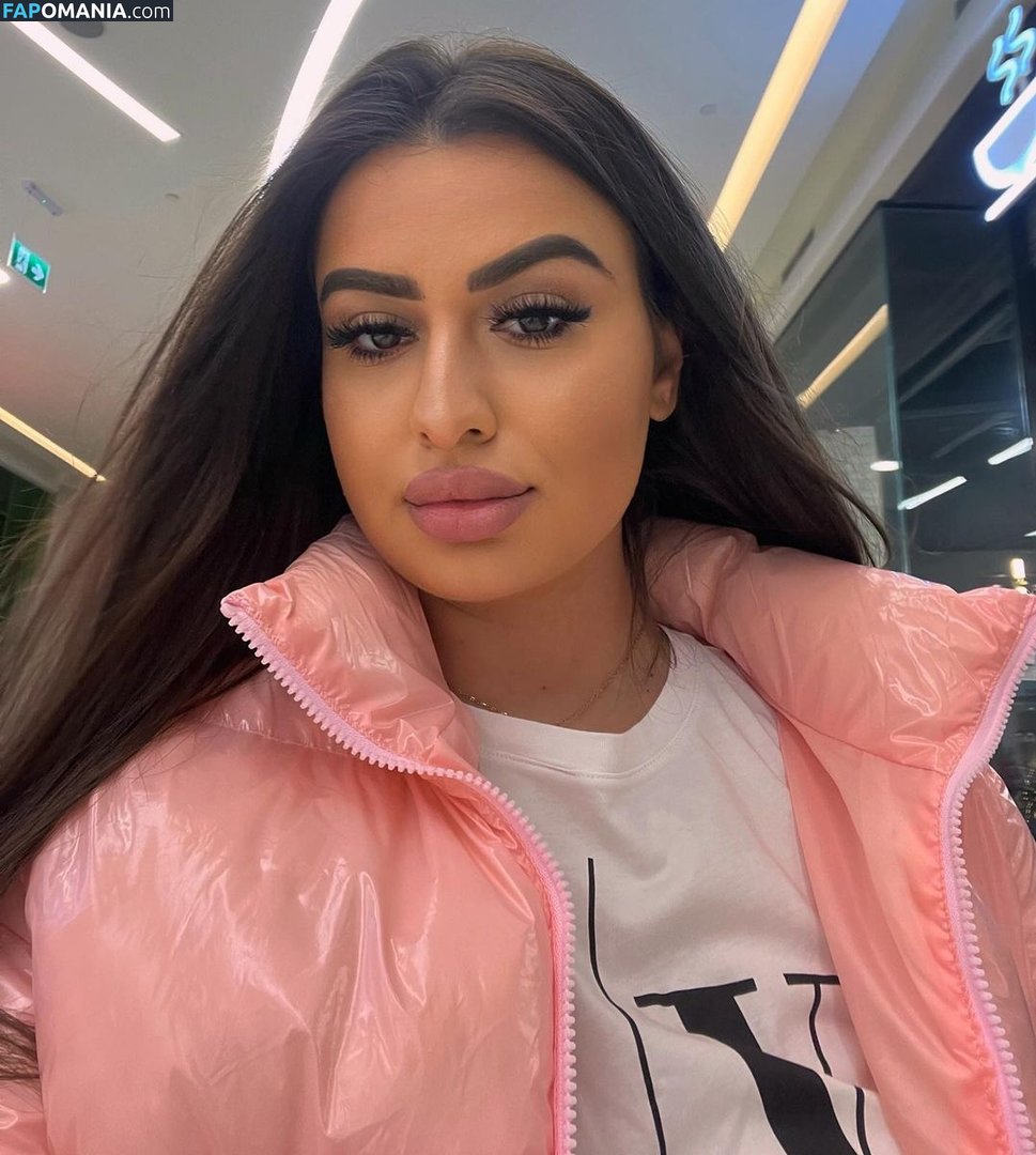 _b_miruna / k.miruu Naken OnlyFans  Läckta Foto #4