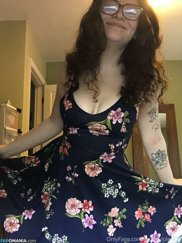 420baby_violet / BABY VIOLET / baby_violet420 / https: Naken OnlyFans  Läckta Foto #8