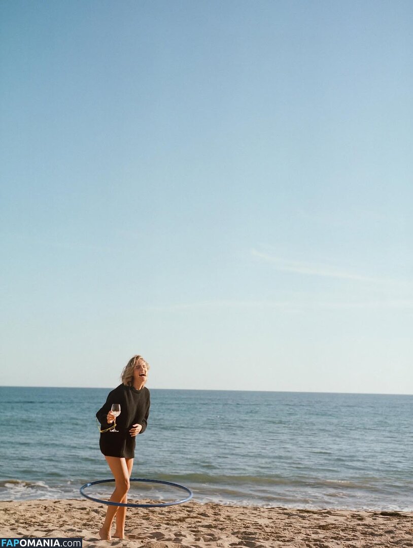 Bailee Madison / baileemadison / bailey_madis0n Naken OnlyFans  Läckta Foto #3