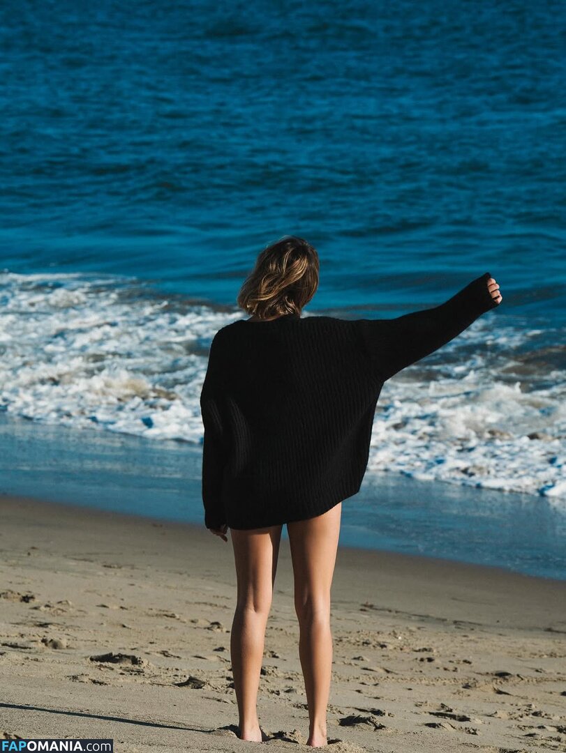 Bailee Madison / baileemadison / bailey_madis0n Naken OnlyFans  Läckta Foto #7