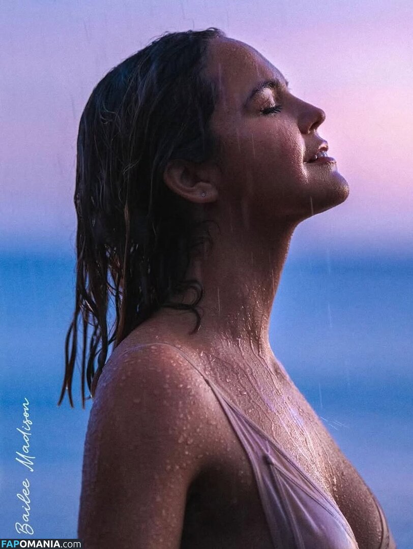 Bailee Madison / baileemadison / bailey_madis0n Naken OnlyFans  Läckta Foto #9