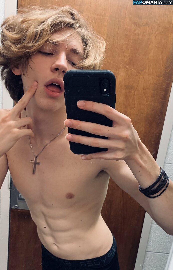 Bailey / Kweenbailey23 / Newposter2 / bombshellbailey / postliticalbling Naken OnlyFans  Läckta Foto #55