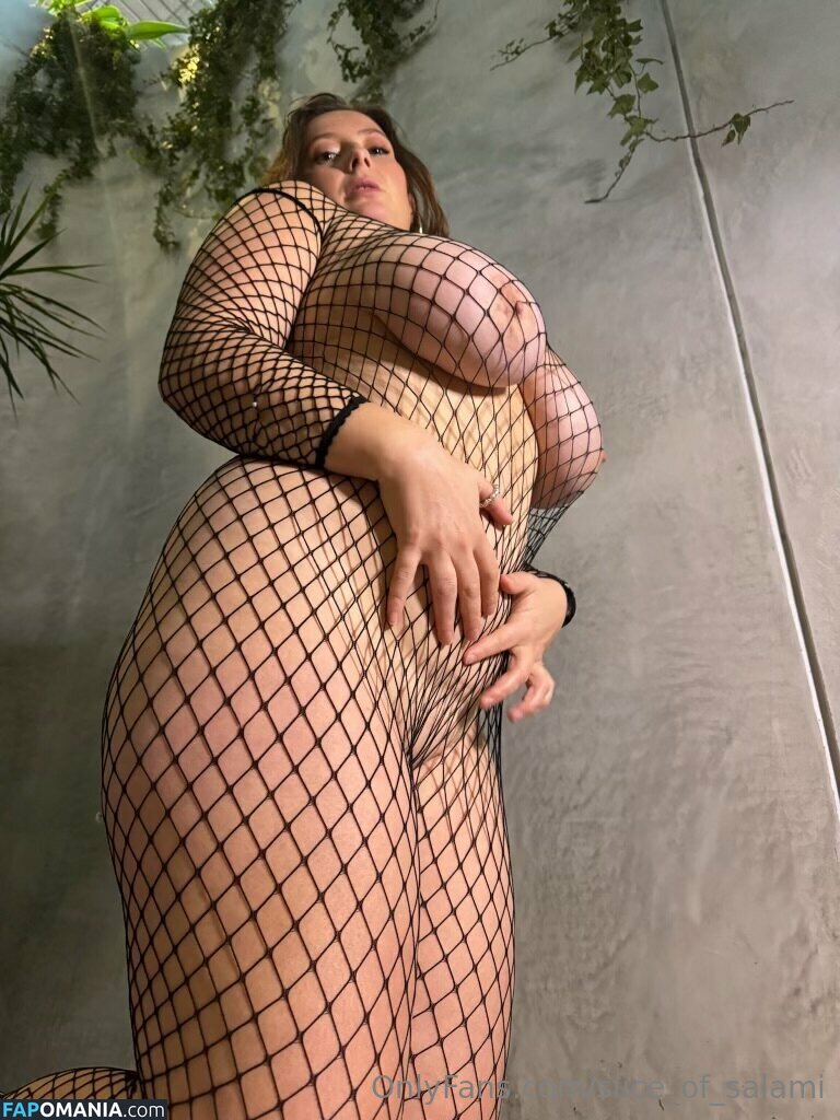 Bel Larcombe / Slice_of_salami_ / Bel Larcombe slice_of_salami_ / bel_larcombe_ Naken OnlyFans  Läckta Foto #293