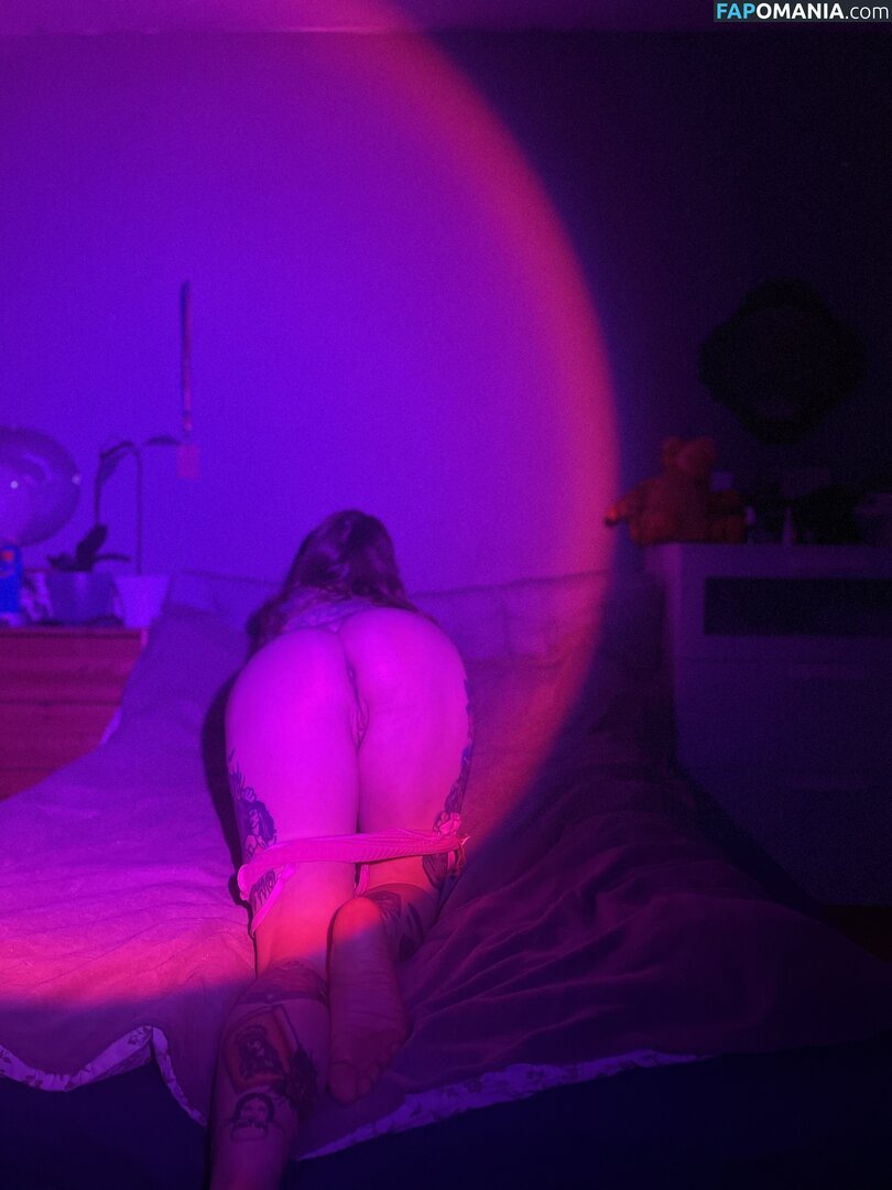 belaya_devushka / зато красивая Naken OnlyFans  Läckta Foto #3