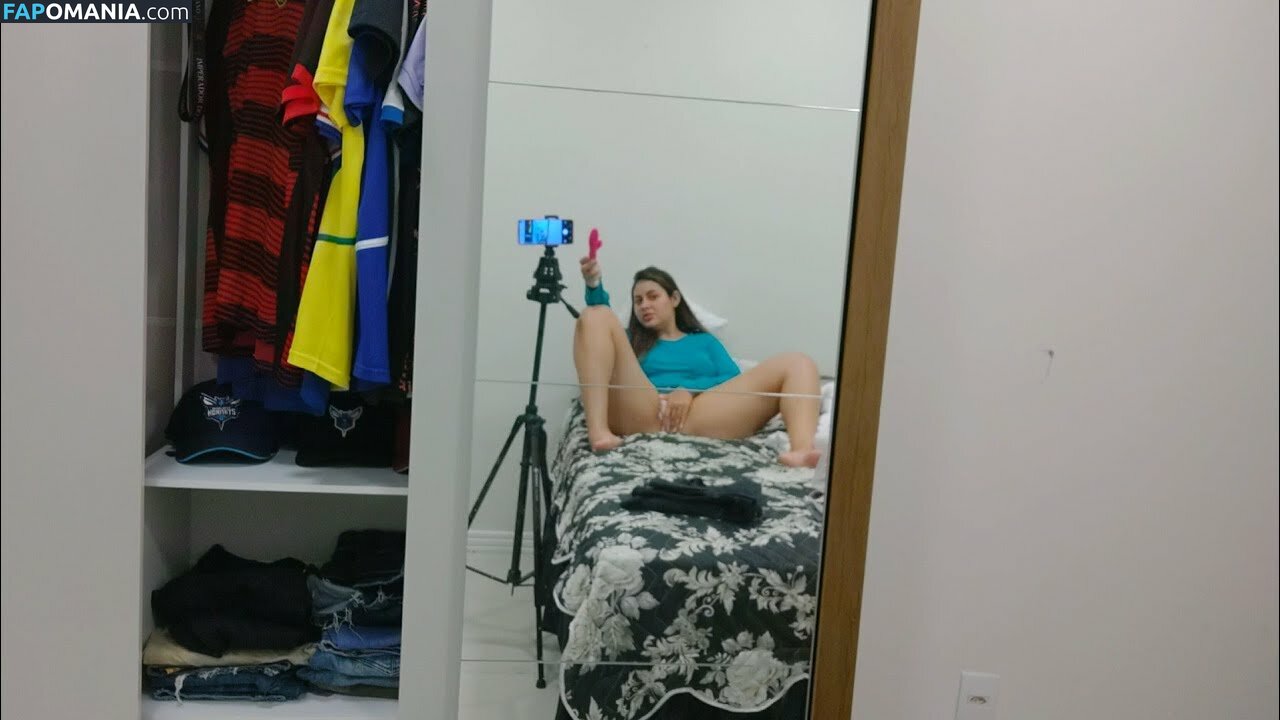 Bella Menezes / isamnzs / isinha meneses / isinhamnzs / prontomostreii Naken OnlyFans  Läckta Foto #33