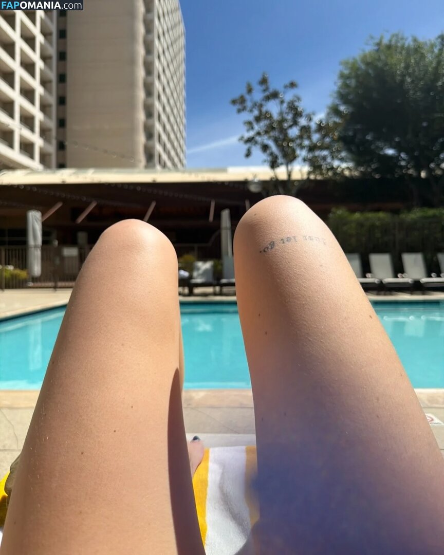 Bella Thorne / bellathorne Naken OnlyFans  Läckta Foto #2