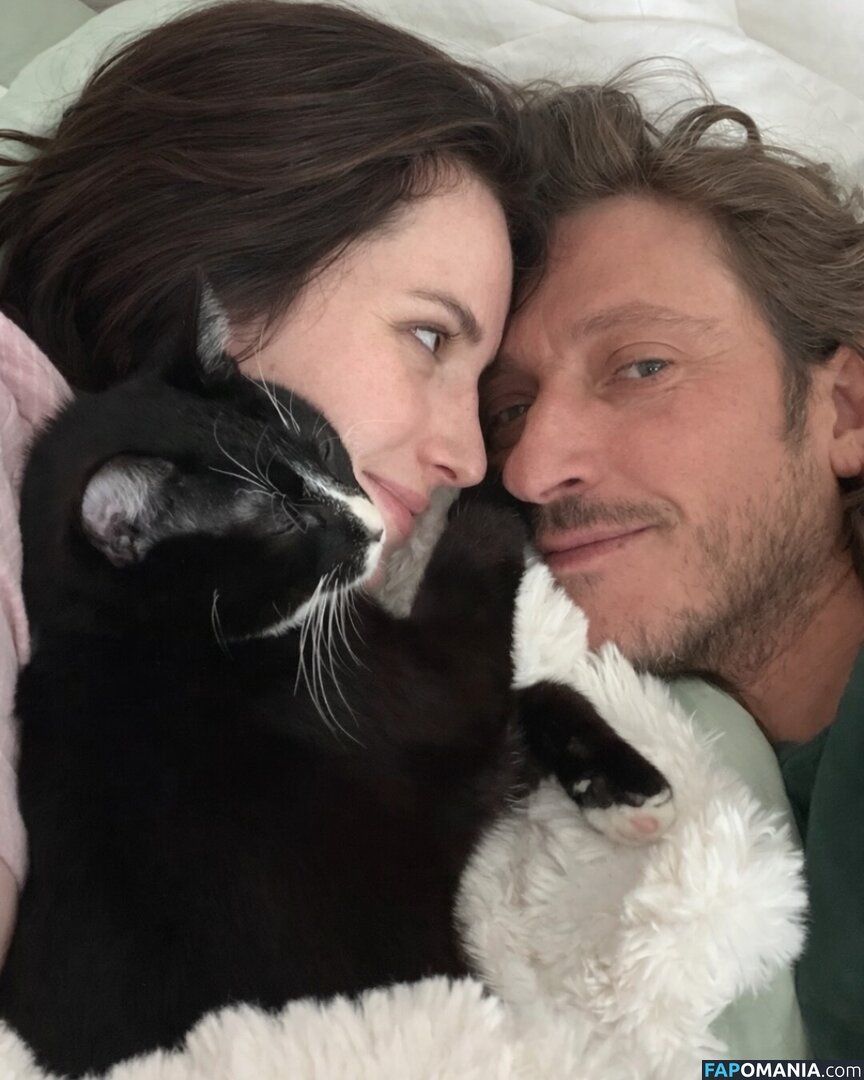 Bella Thorne / bellathorne Naken OnlyFans  Läckta Foto #3