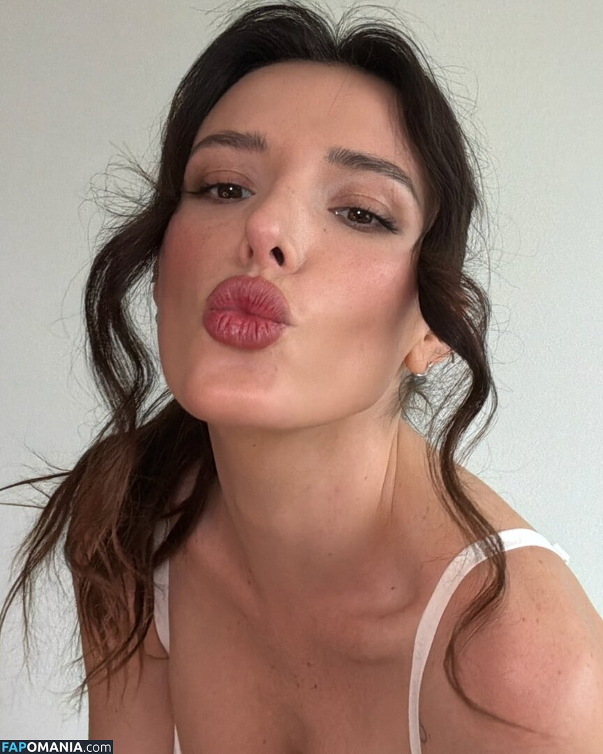 Bella Thorne / bellathorne Naken OnlyFans  Läckta Foto #7