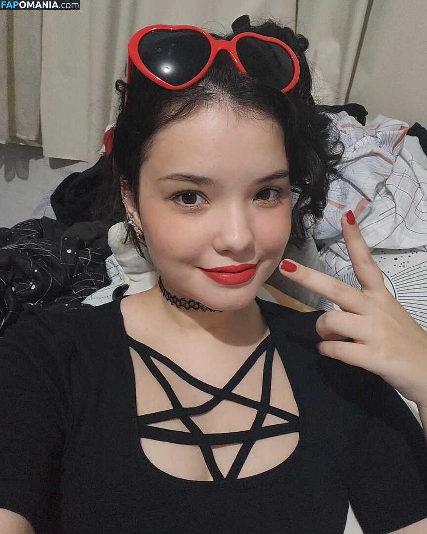 bellaplays / bellaplaysofficial Naken OnlyFans  Läckta Foto #1